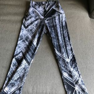 worn printed lululemon high waist leggings